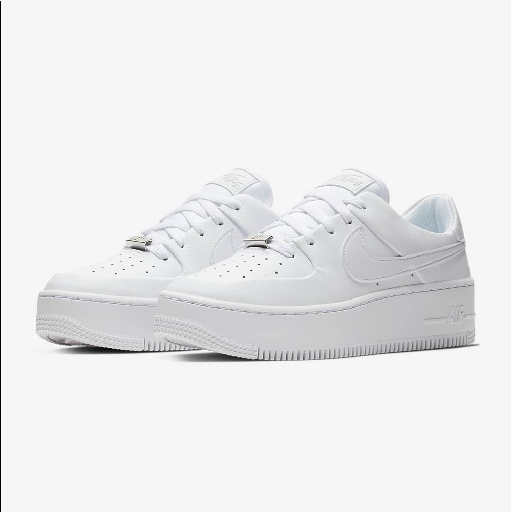 Nike Air Force 1 Sage Low